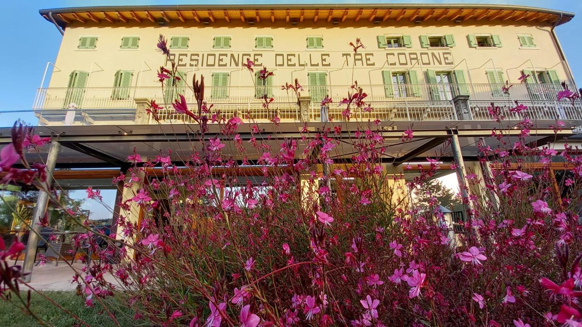 Residence Delle Tre Corone Trescore Balneario Extérieur photo